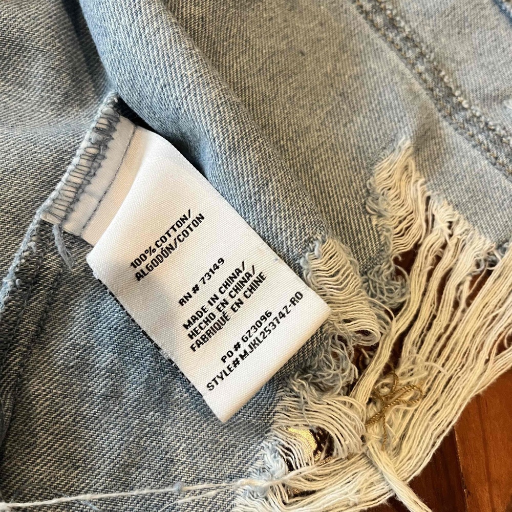 New One5One Blue Jacket Denim Paisley Heavily Distressed Ripped FrayedJean Sz 2X - Picture 6 of 9